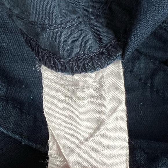 CAbi Navy Cropped Cargo Pants Women’s  Sz: 4 - Picture 5 of 13